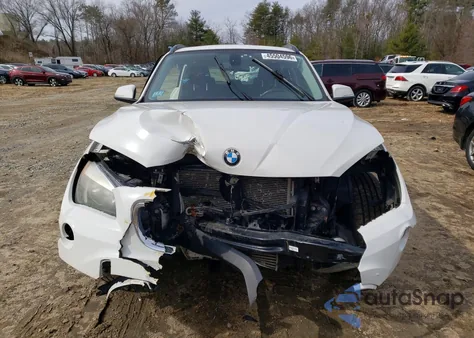 2014 BMW X1 xDrive28I z USA, uszkodzony, nr VIN WBAVL1C58EVY16049